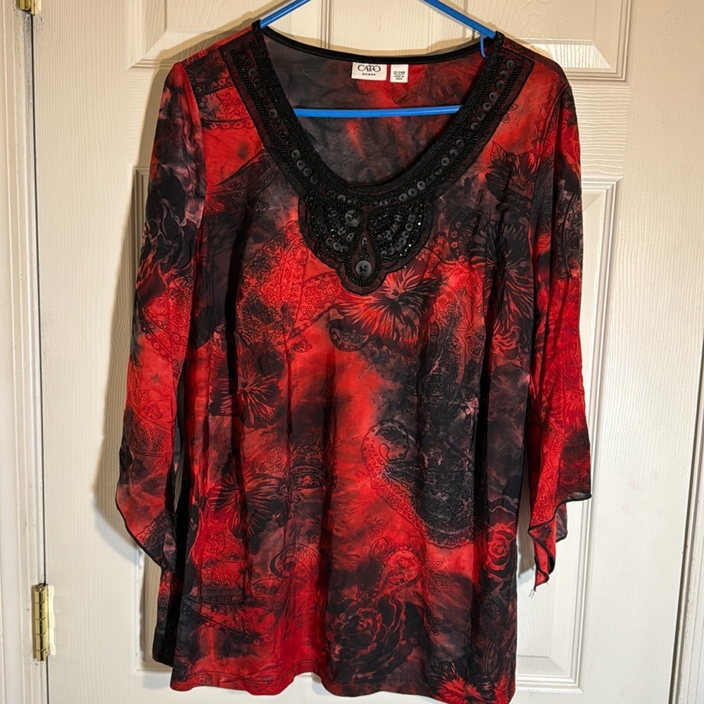 Cato Blouse Women's Sz 22/24w Red Floral Paisley Pleated Flare Sleeve Beaded Top